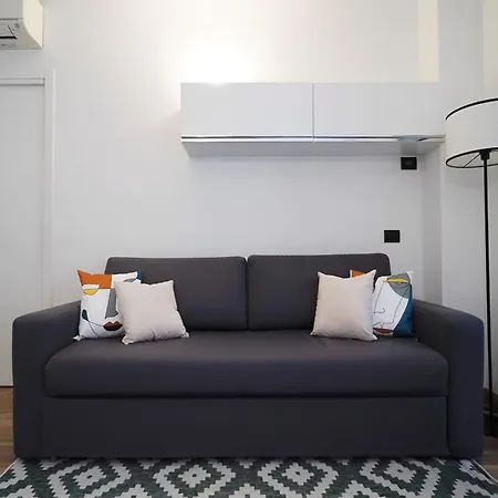 Modern Apt Next To M3 Metro, Milan Lägenhet Milano