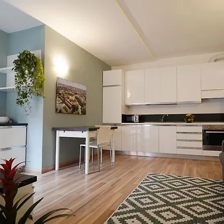 Lägenhet Modern Apt Next To M3 Metro, Milan Milano