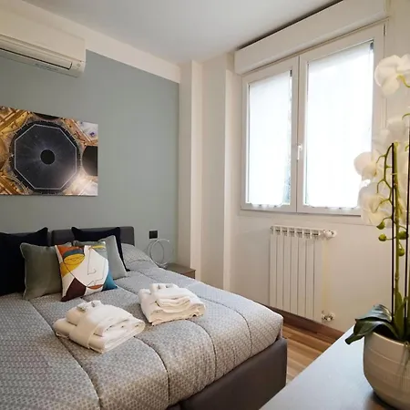 Lägenhet Modern Apt Next To M3 Metro, Milan