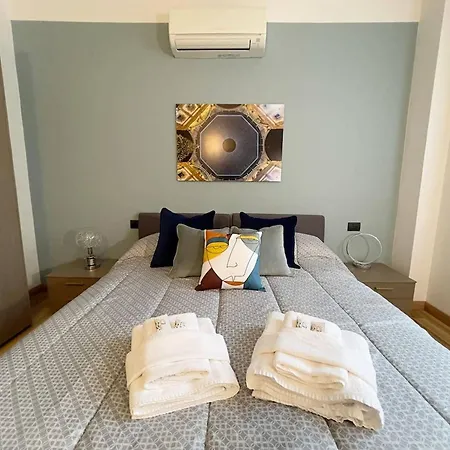 Modern Apt Next To M3 Metro, Milan Milano